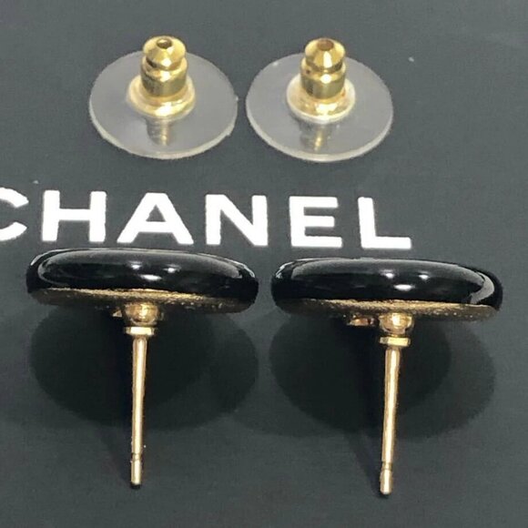 CHANEL CC Logos Black White Round Stud Earrings Gold Tone B24P Auth w/Box #1995 - Picture 3 of 10